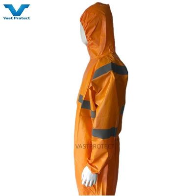 Vêtement de couverture à poignet élastique à usage unique à micropore avec ruban réfléchissant CE type 5 6