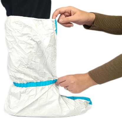 Couverture de chaussure jetable à l' épreuve de la poussière, stérile, micro-poreuse, Sf Blanc avec ligne bleue 15*39 cm